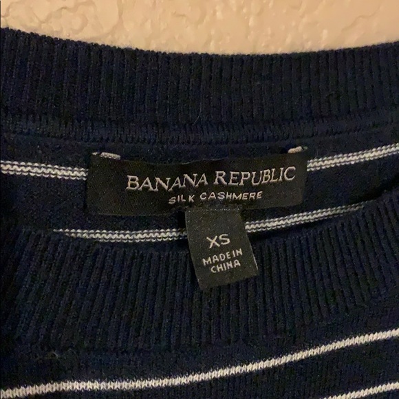Banana Republic sweater size XS - Picture 2 of 4